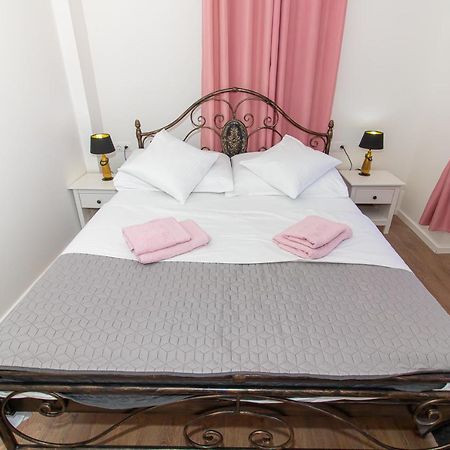 Luxury Apartments Iris โมสตาร์ ภายนอก รูปภาพ